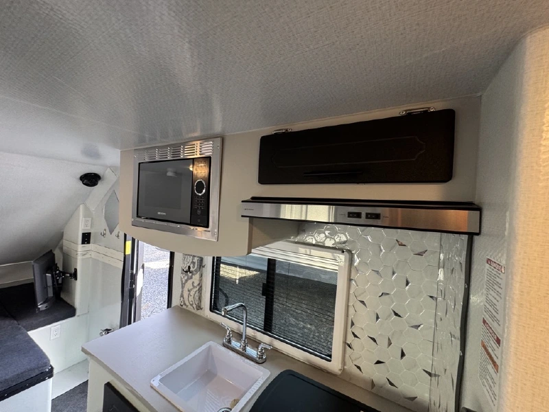 2024 INTERNATIONAL RV LIV 201FIT