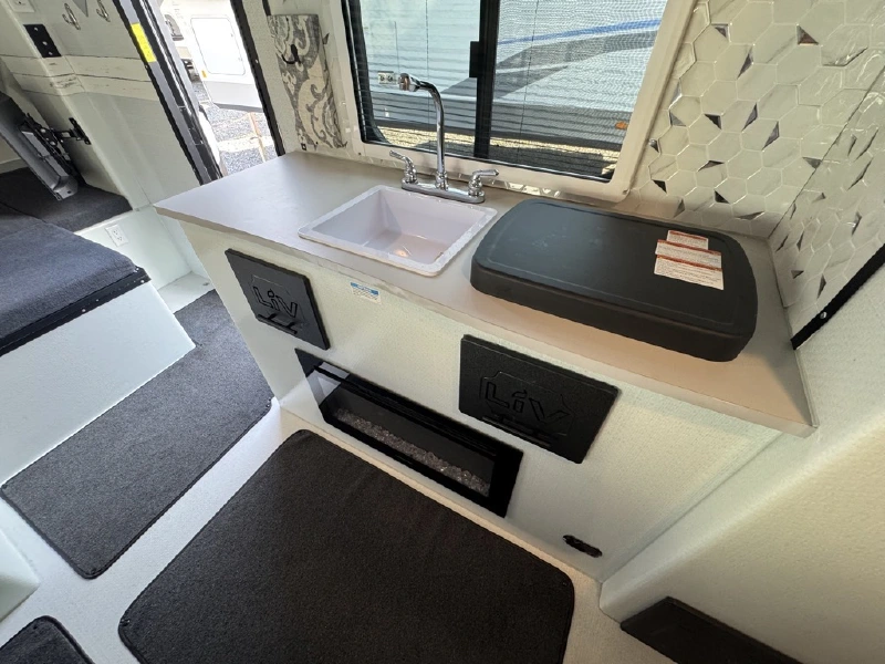 2024 INTERNATIONAL RV LIV 201FIT