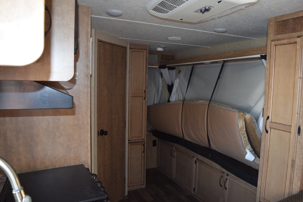 2017 Starcraft RV travel star 187tb