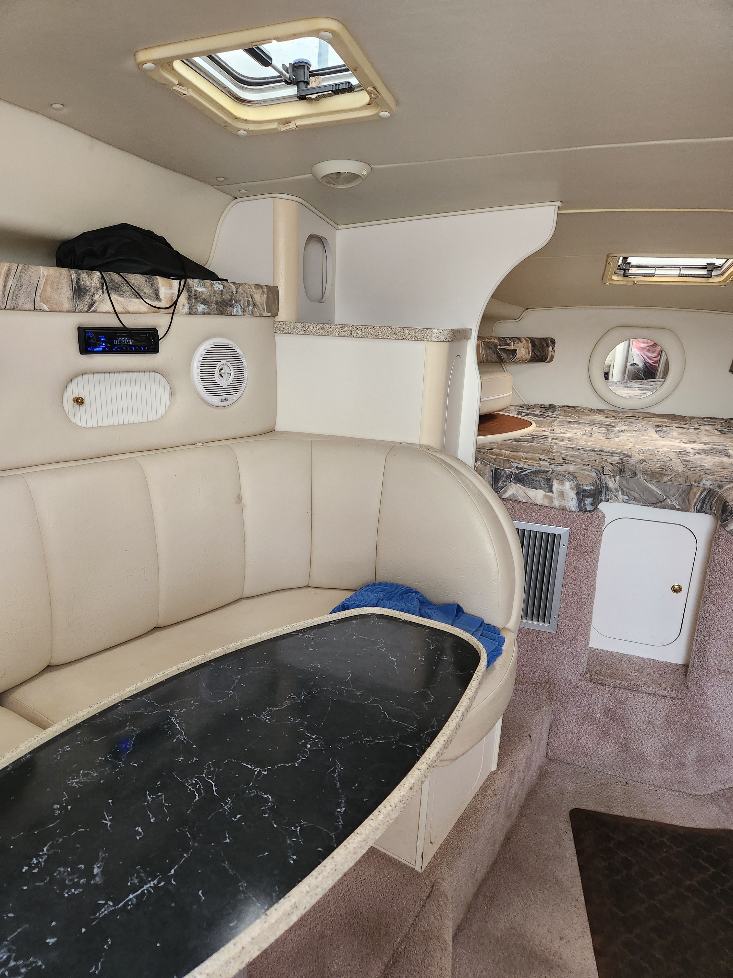 2000 Rinker 310 Fiesta Vee in southfield MI