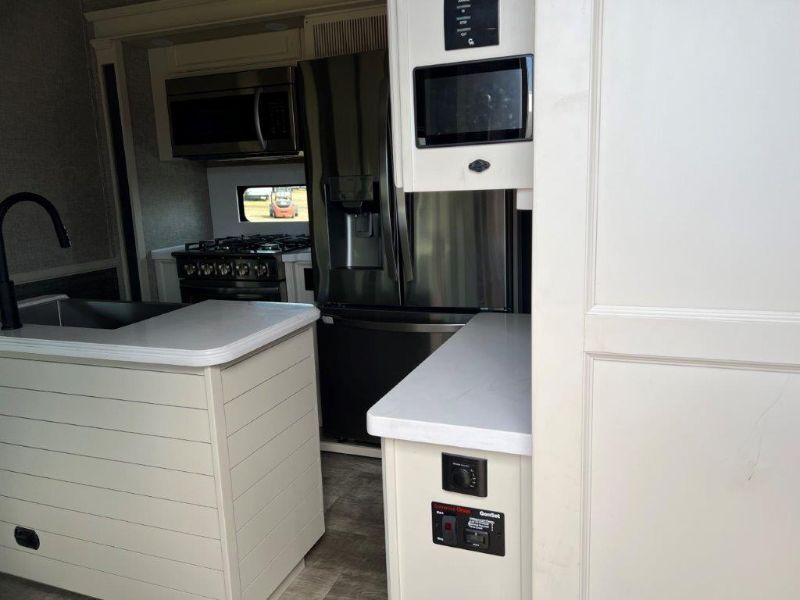2023 Vanleigh Rv ambition 399th