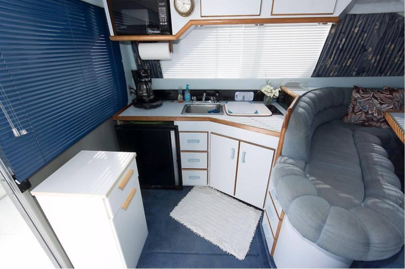 A photo of this 1989 Sea Ray 340 Sedan Bridge
