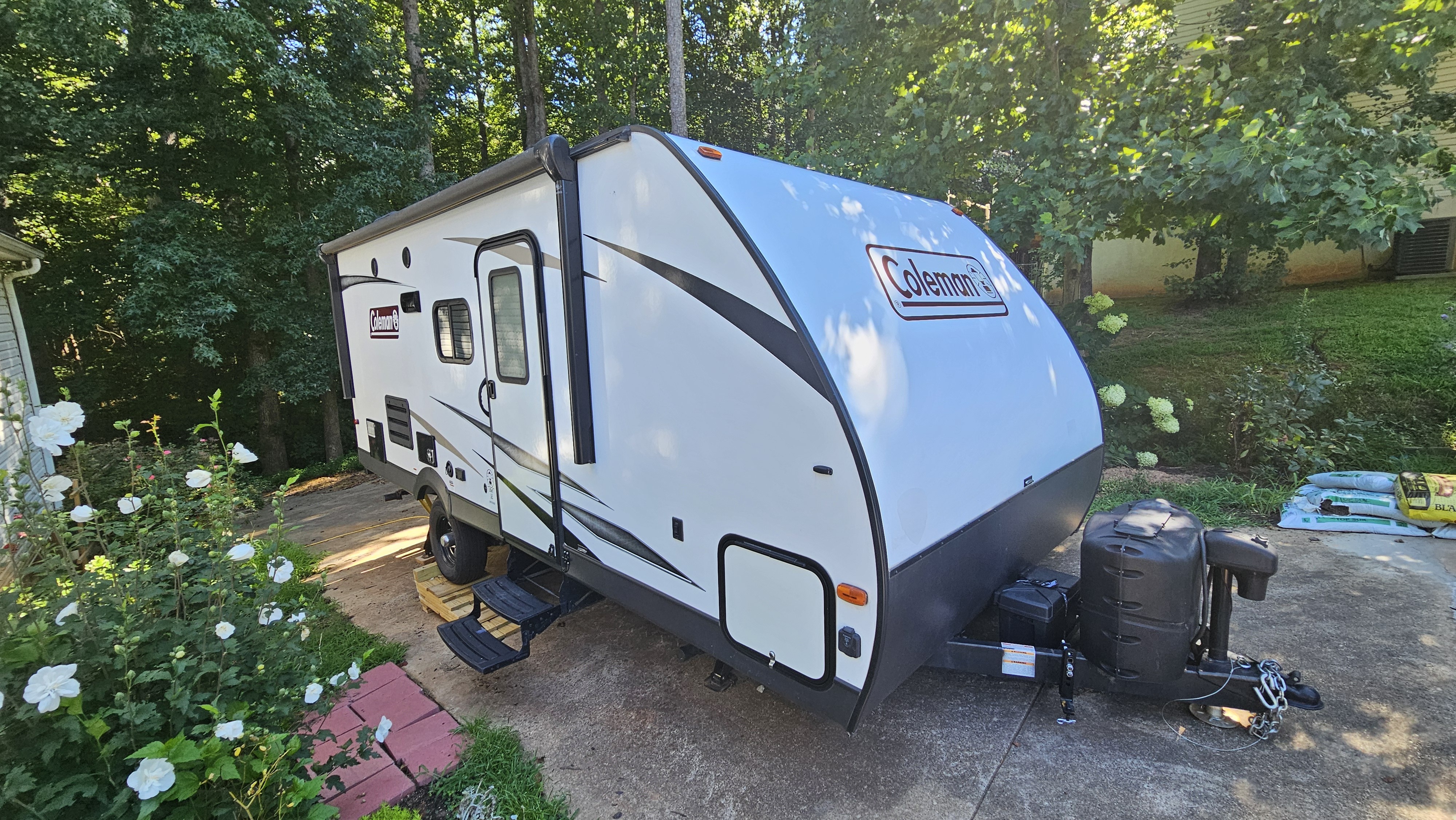 Dutchmen Coleman Light Lx 1855RB RVs For Sale - RV Trader