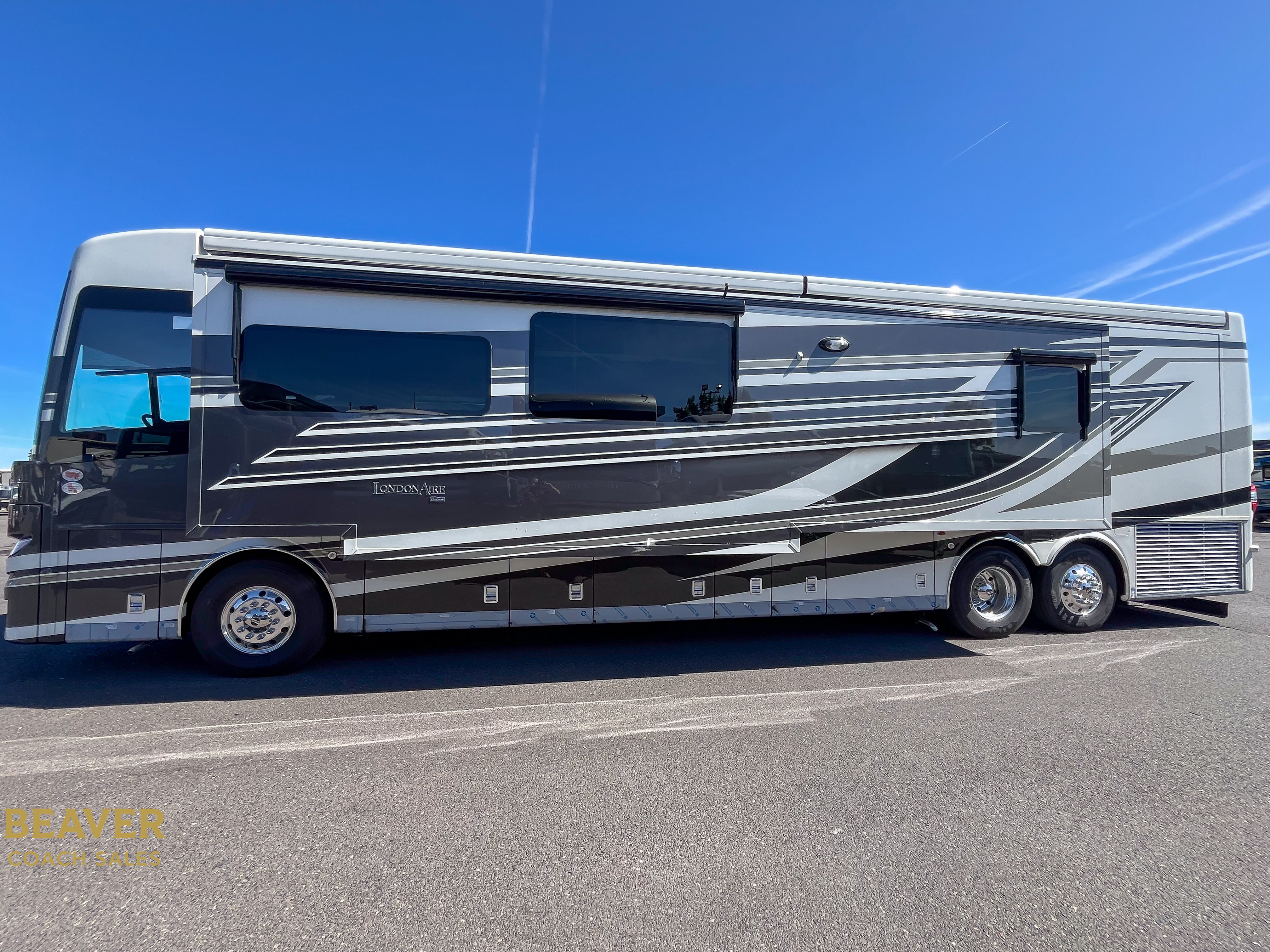 2026 Newmar london aire 4551