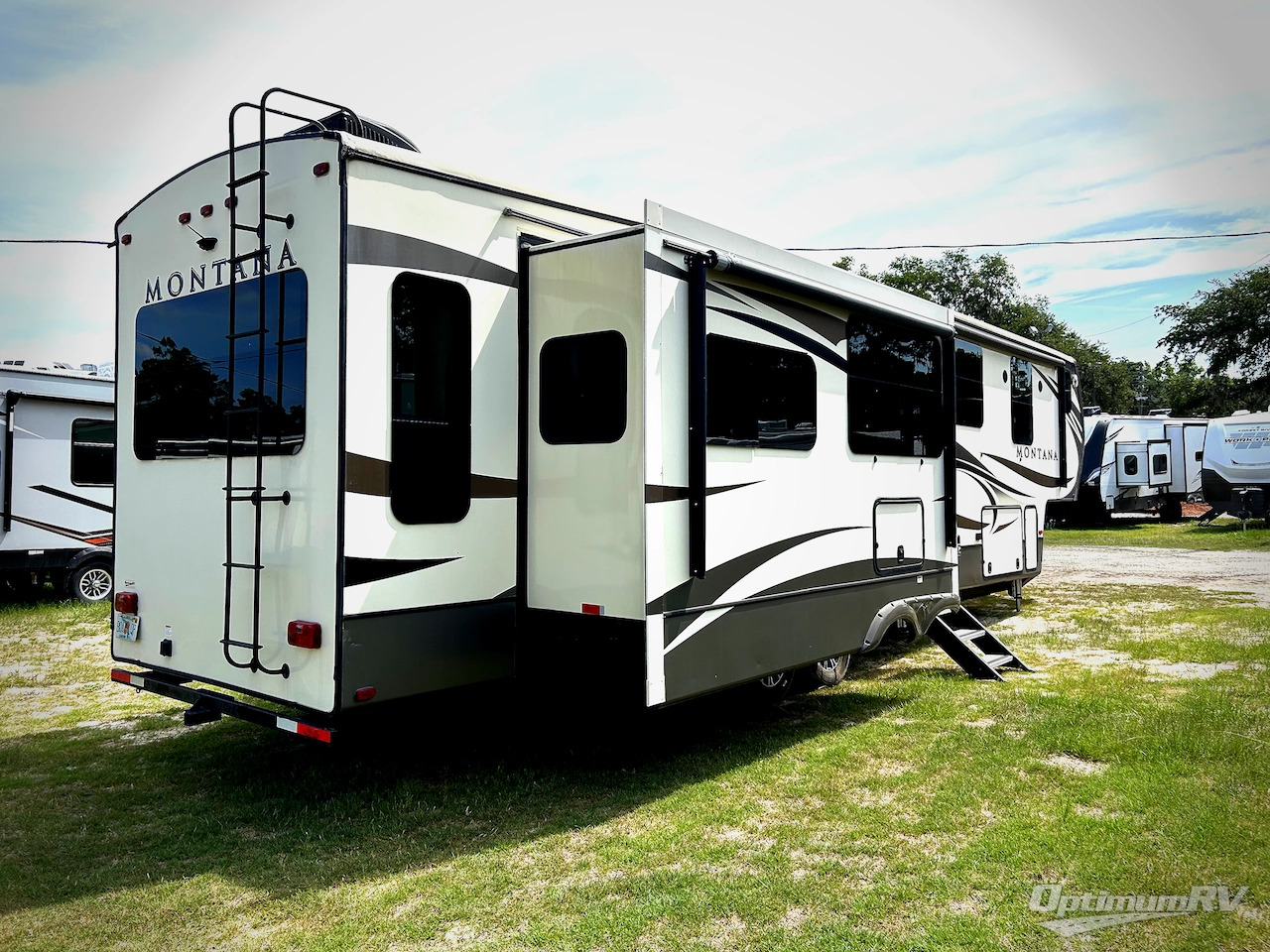 2017 Keystone RV montana 3810ms