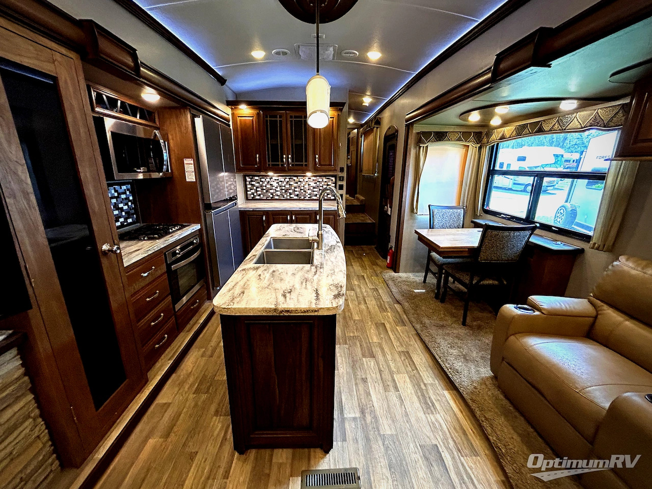 2017 Keystone RV montana 3810ms