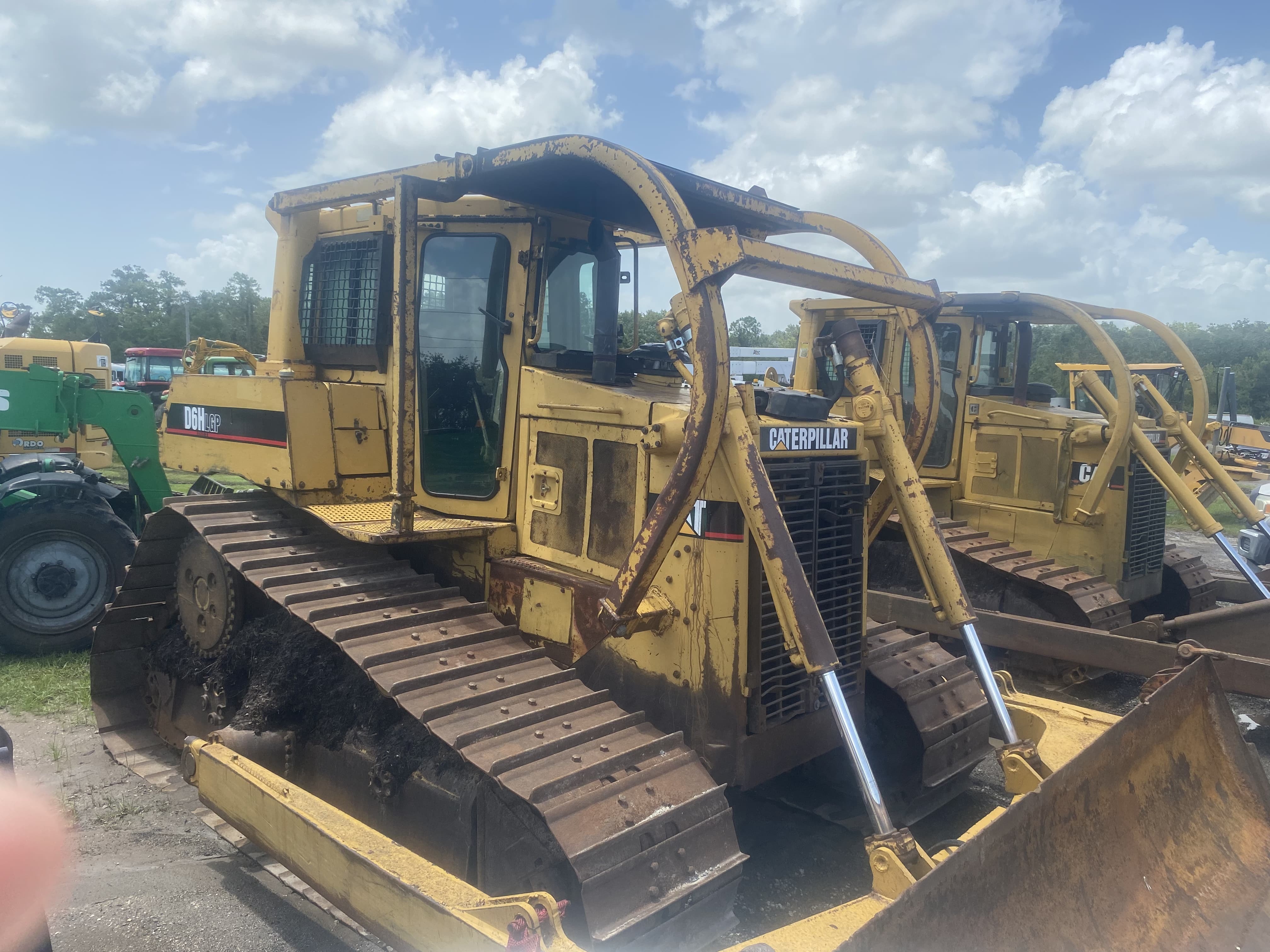1995 CATERPILLAR D6H LGP Series 2 Crawler Tractor in Dallas, TX