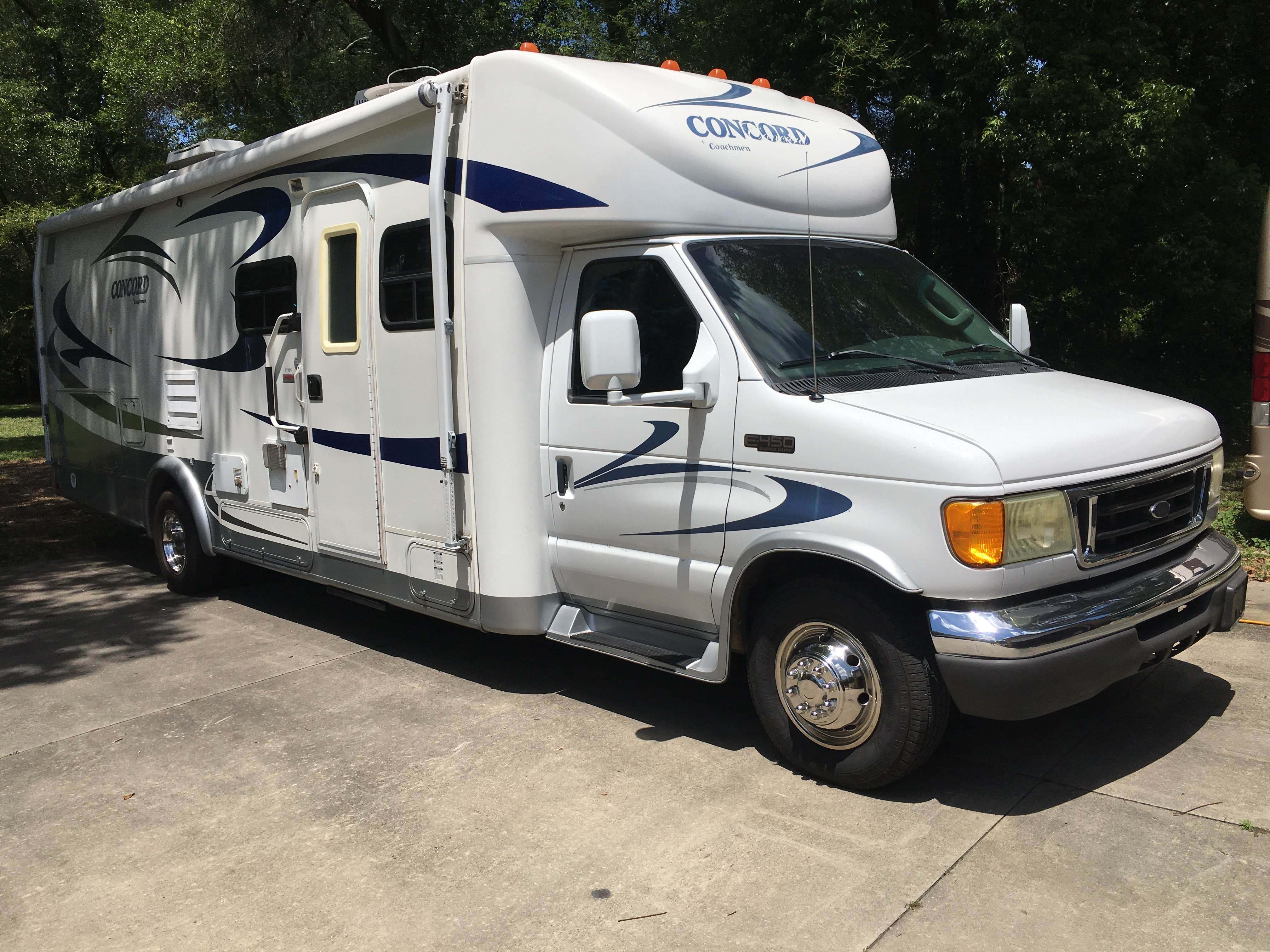 2005 Coachmen Concord 275DS in high falls NY