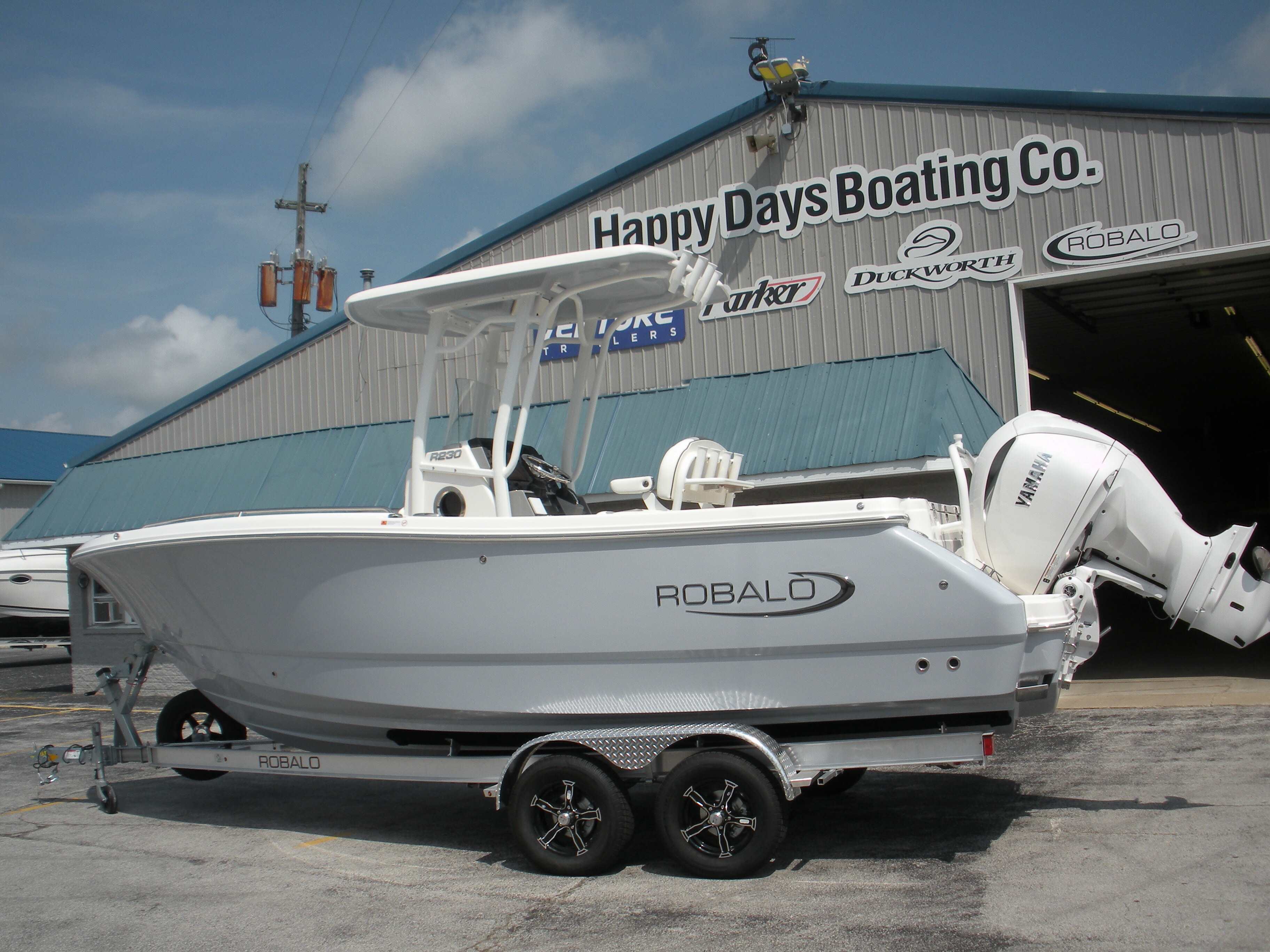 2026 Robalo R230 in port clinton OH