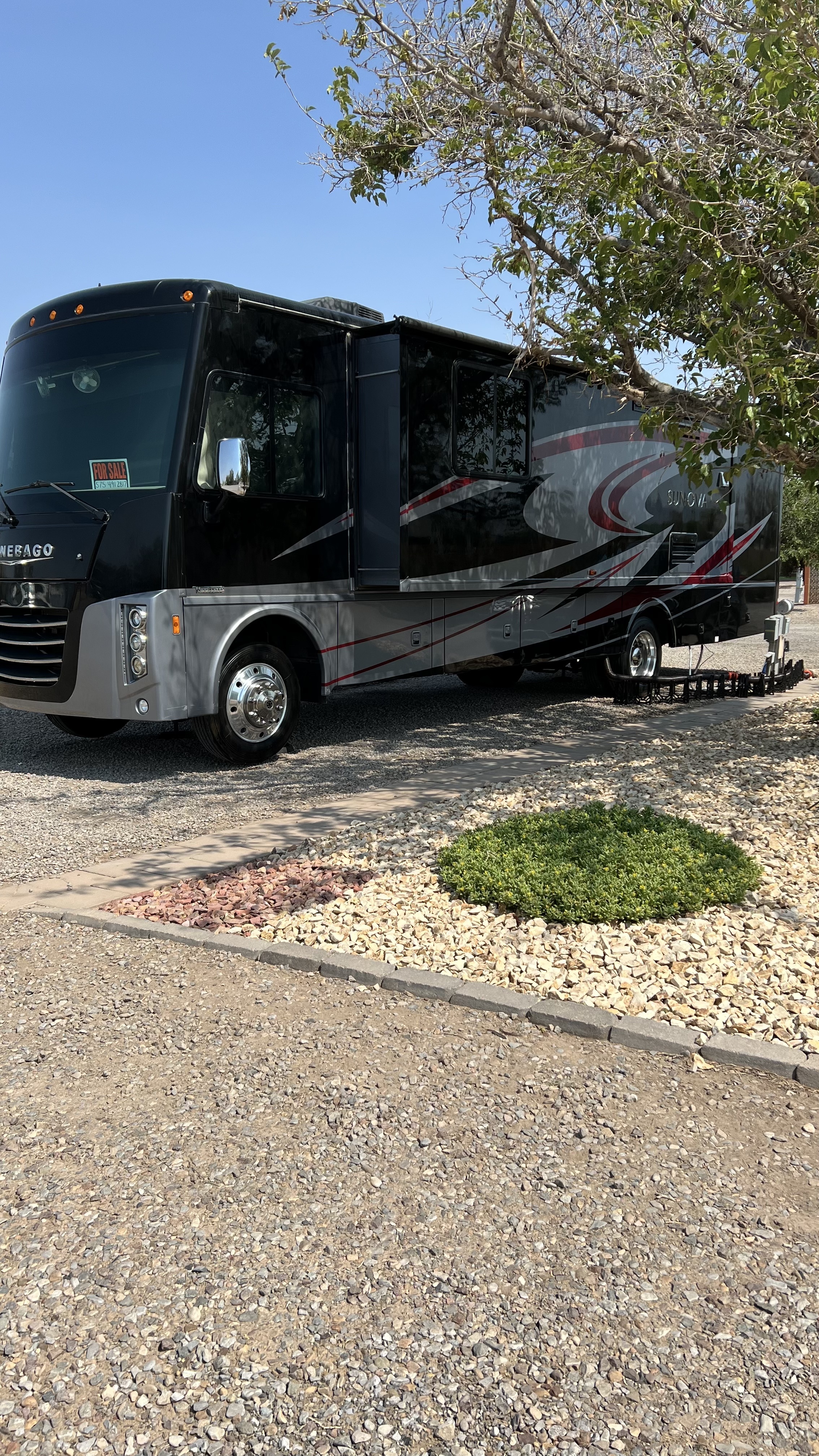 2016 Winnebago Sunova 33C RV