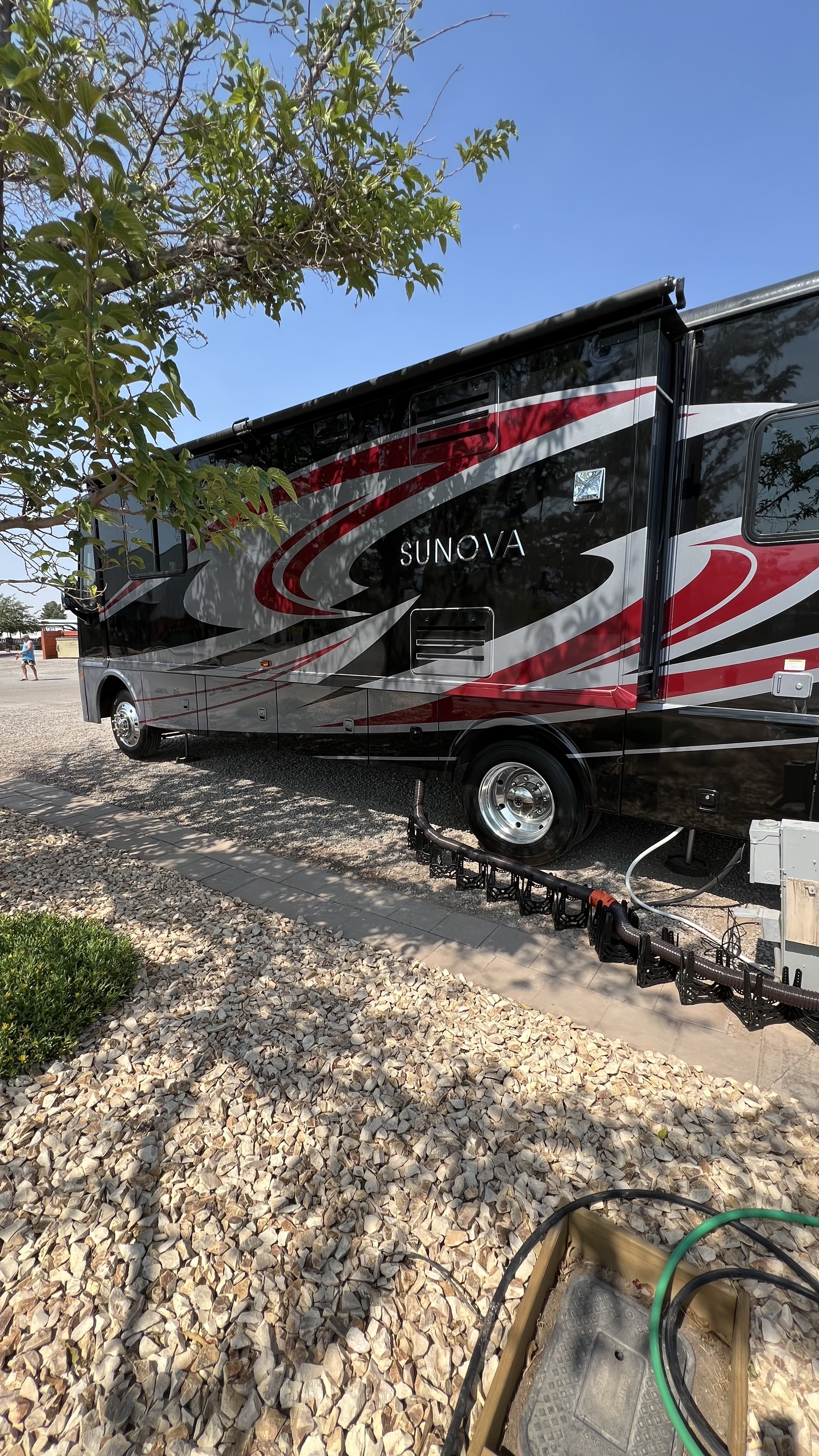 2016 Winnebago Sunova 33C in alamogordo NM