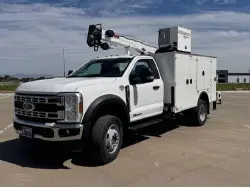 2025 FORD F600