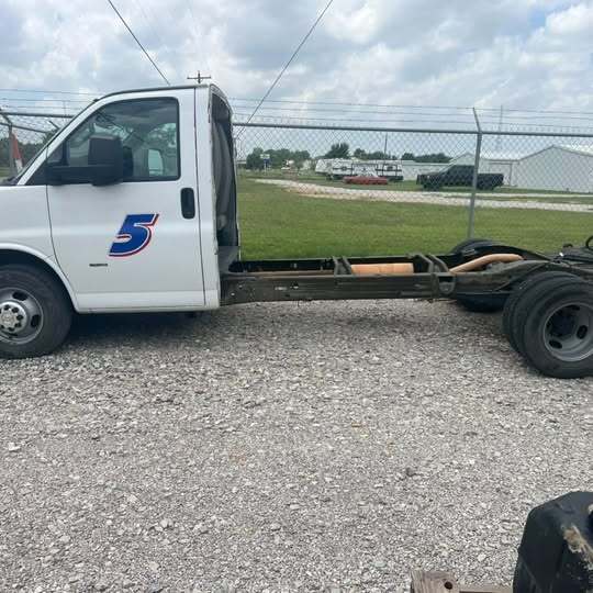 2018 CHEVROLET C30 in Boyd, TX