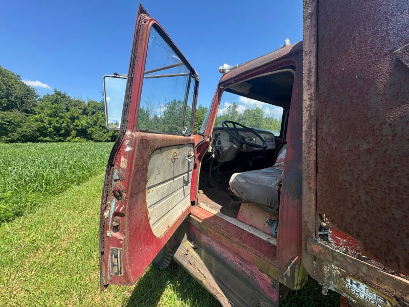 1967 INTERNATIONAL Harvester Loadstar 1890