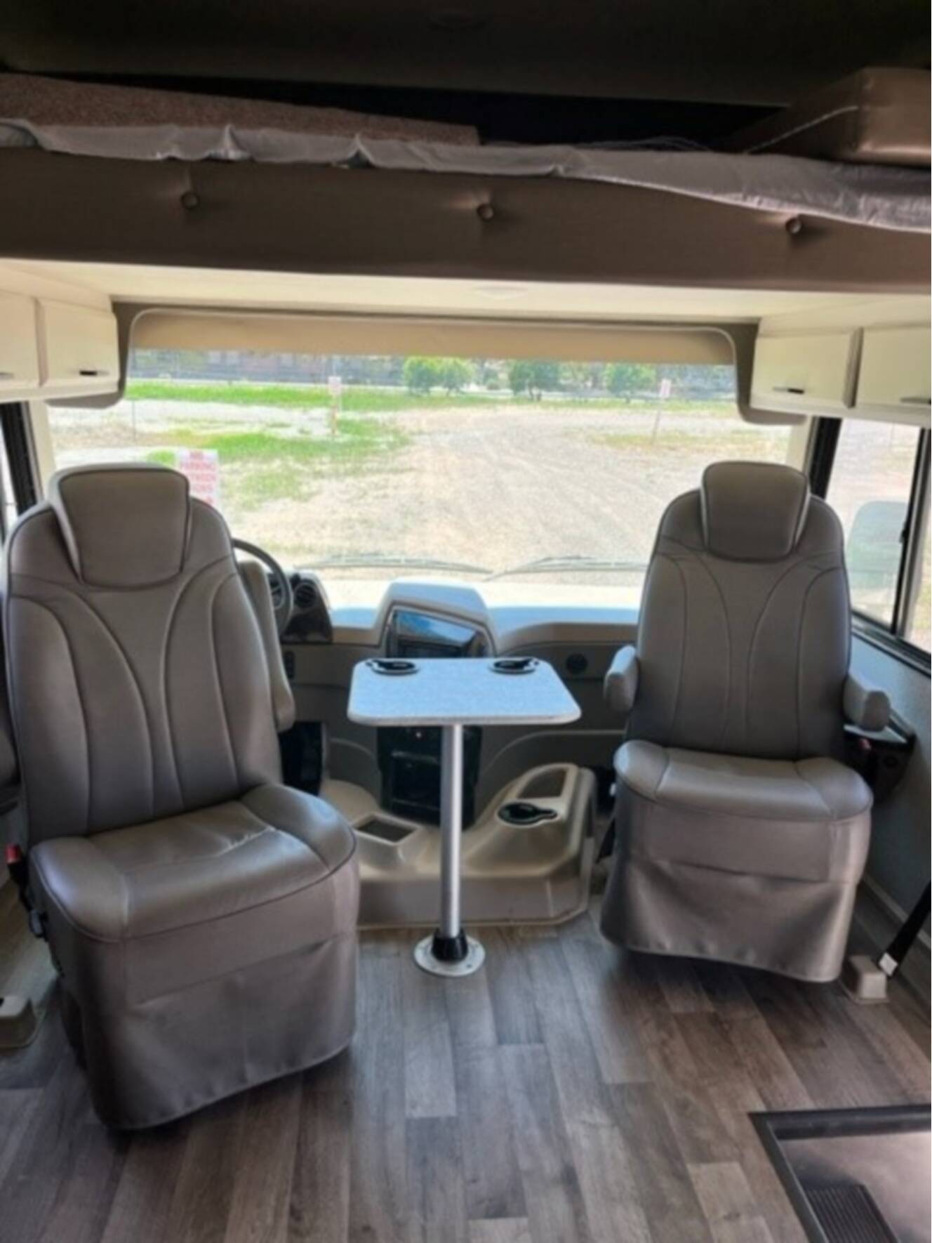 A photo of this 2020 Jayco Alante 31V
