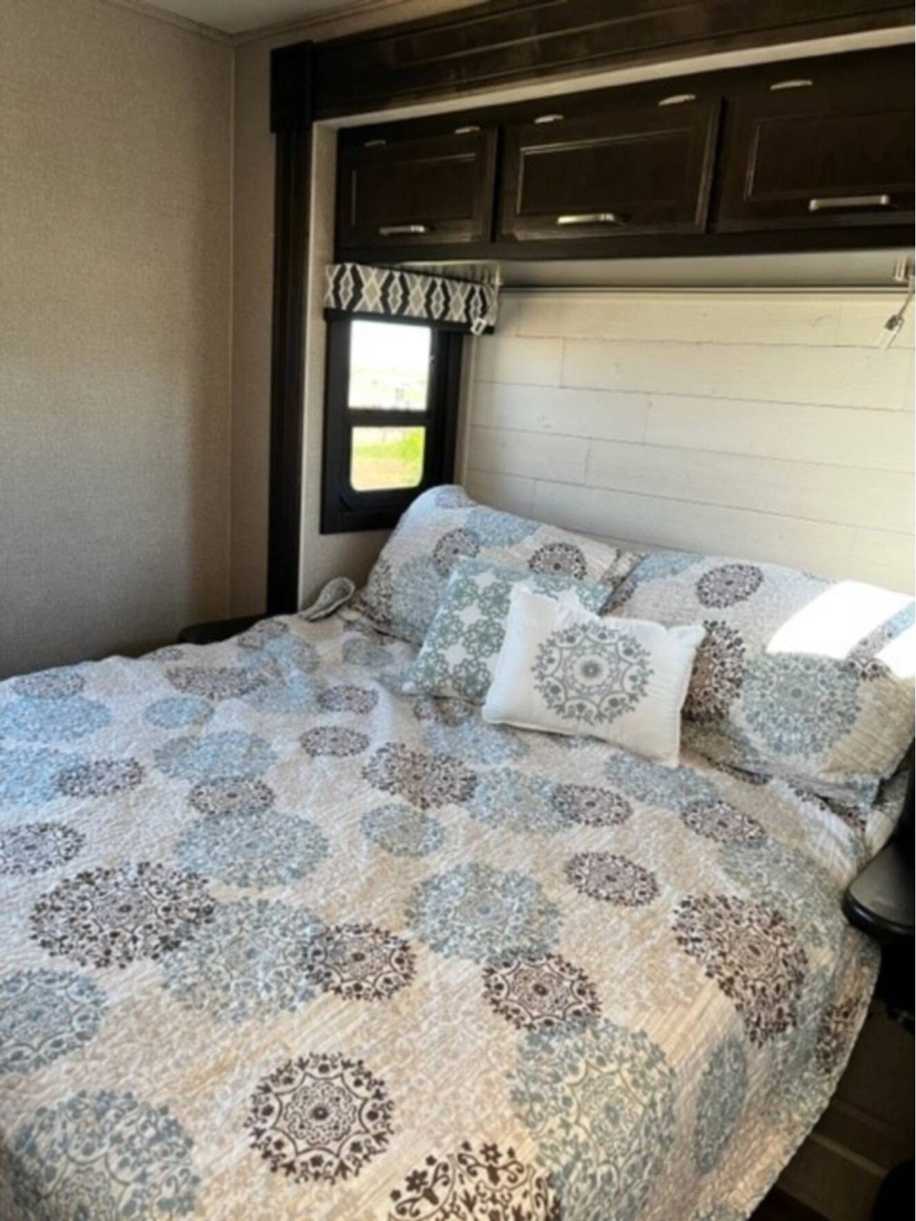 A photo of this 2020 Jayco Alante 31V