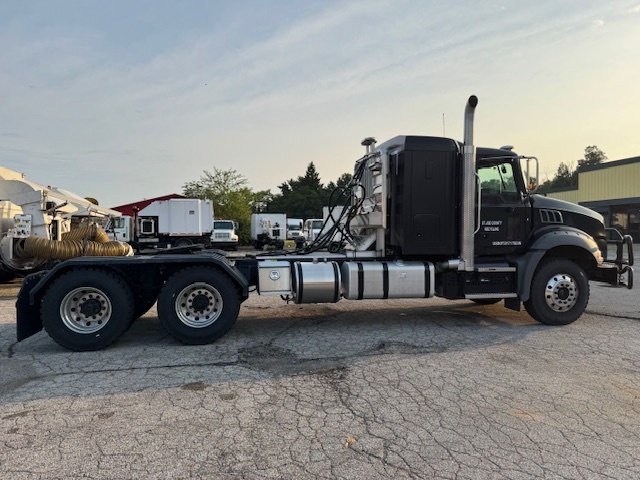2023 MACK GRANITE HD in Niles, MI