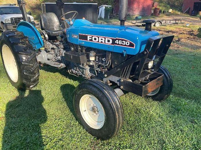1998 NEW HOLLAND 4630 in Martha, KY