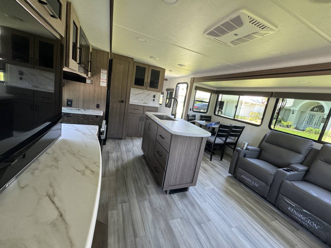 A photo of this 2024 Alliance Rv Delta 292RL