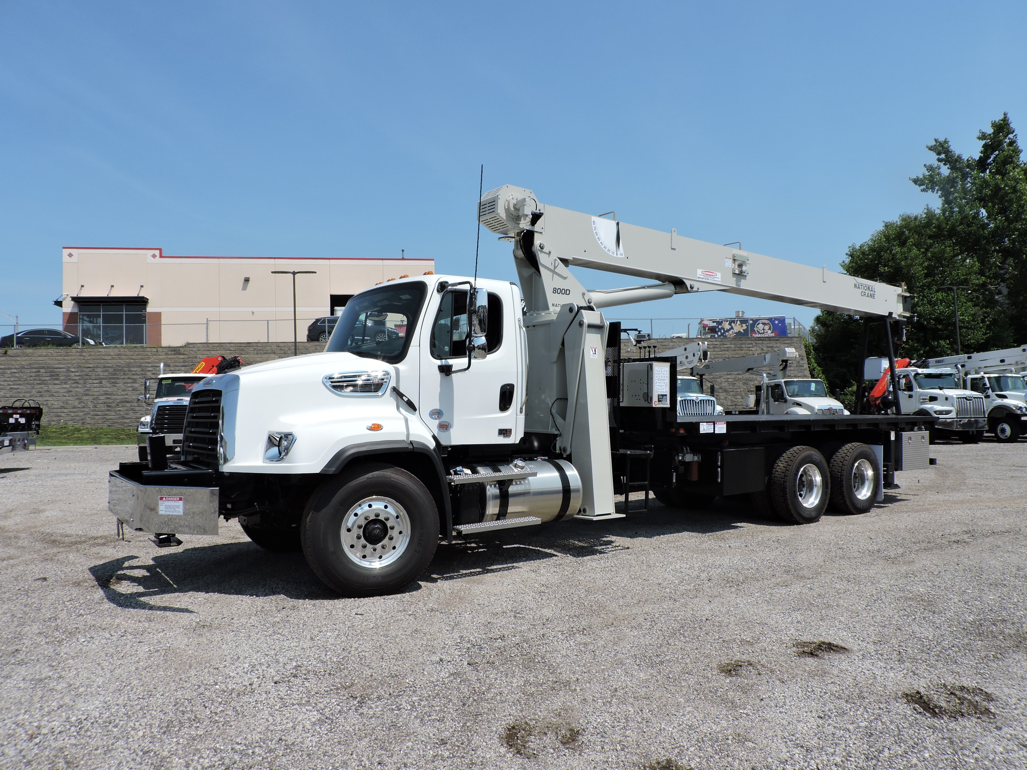 2026 NATIONAL CRANE 8100D in Hodgkins, IL