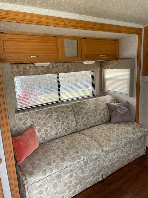 2005 Winnebago Itasca Spirit 29B RV