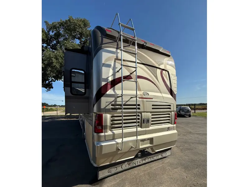 2009 COUNTRY COACH INTRIGUE OVATION II 550
