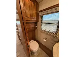 2009 COUNTRY COACH INTRIGUE OVATION II 550