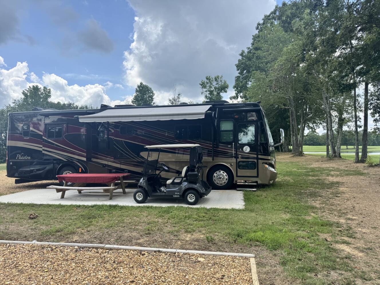 A photo of this 2013 Tiffin Motorhomes Phaeton 40 QBH