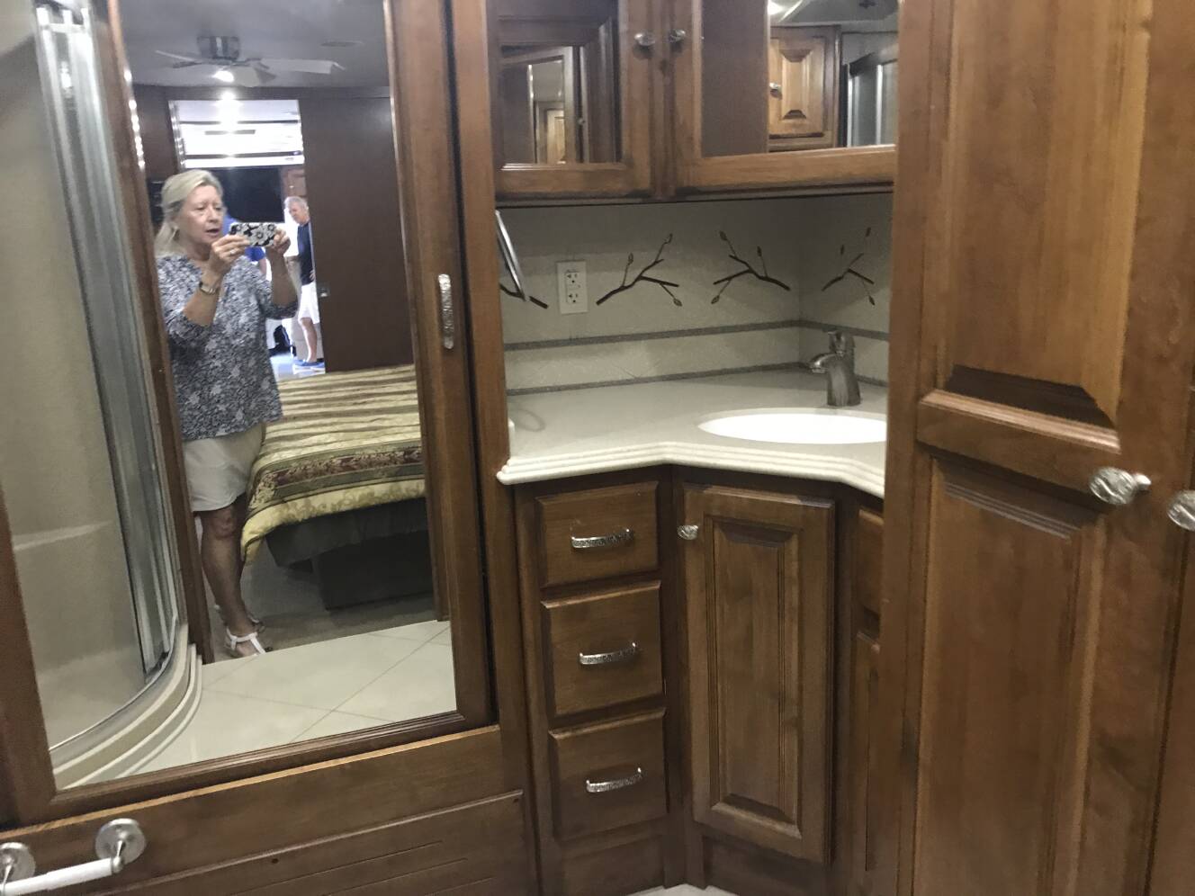 A photo of this 2013 Tiffin Motorhomes Phaeton 40 QBH