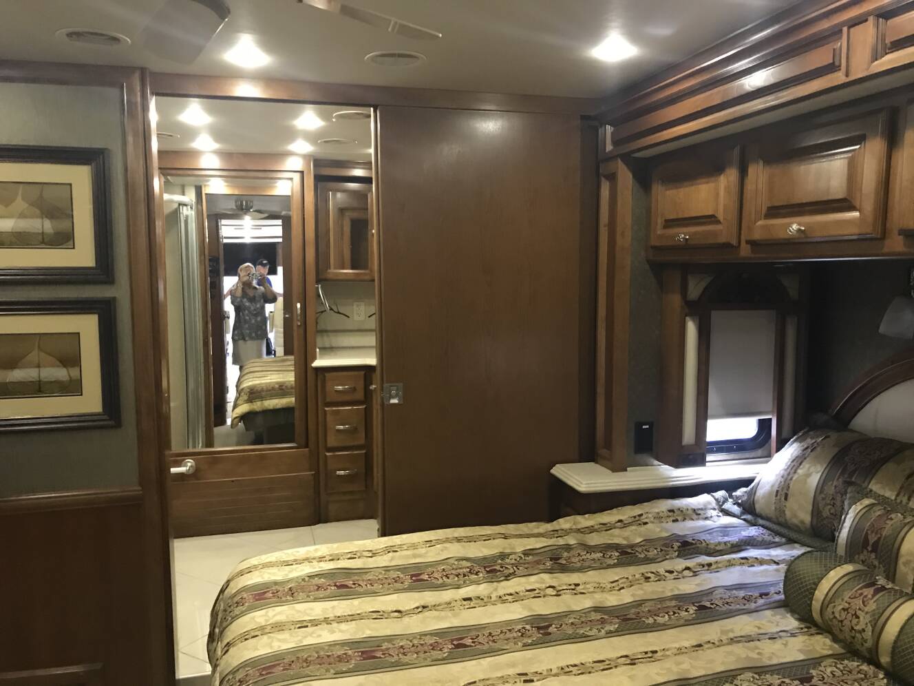 A photo of this 2013 Tiffin Motorhomes Phaeton 40 QBH