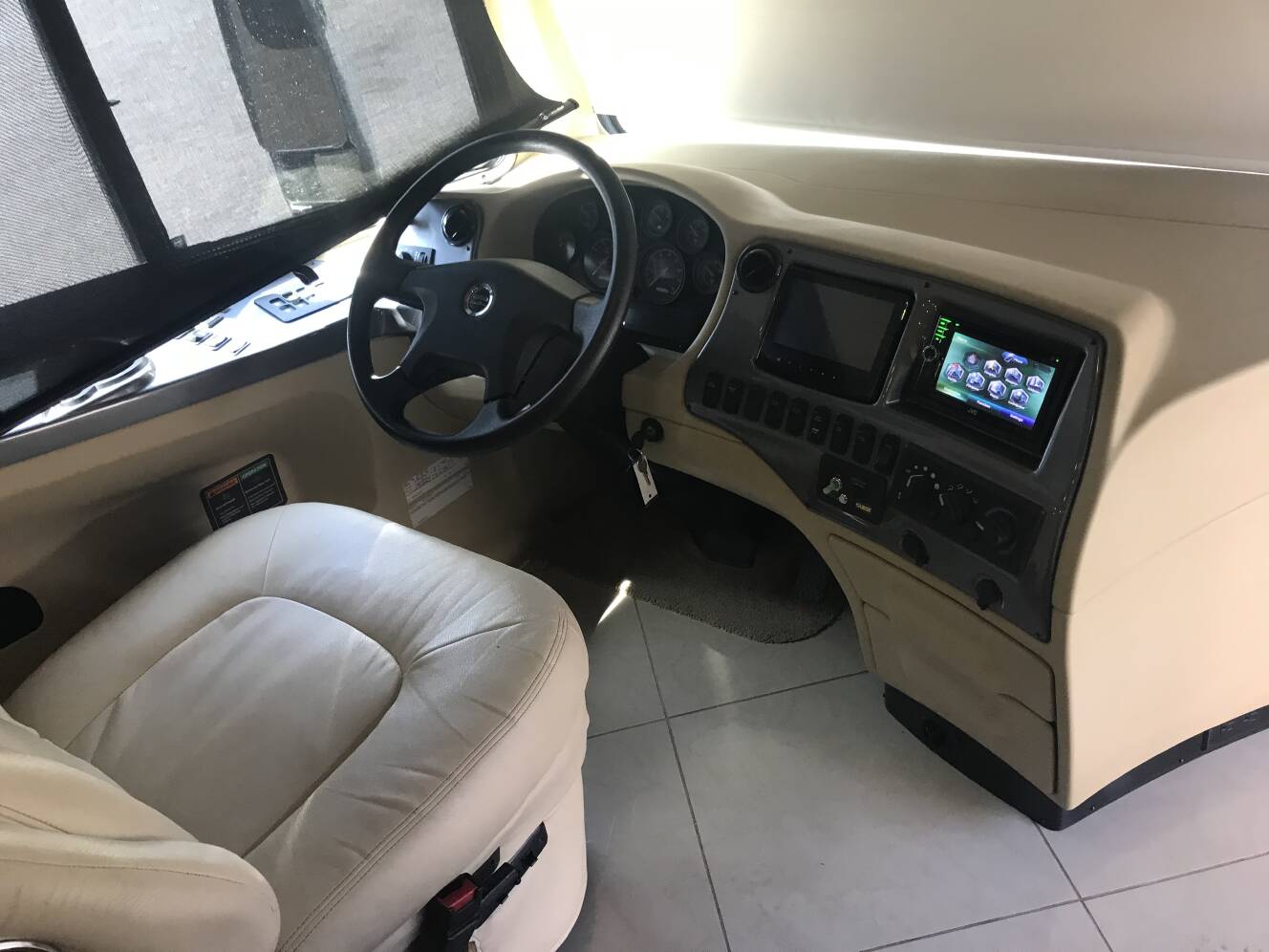 A photo of this 2013 Tiffin Motorhomes Phaeton 40 QBH