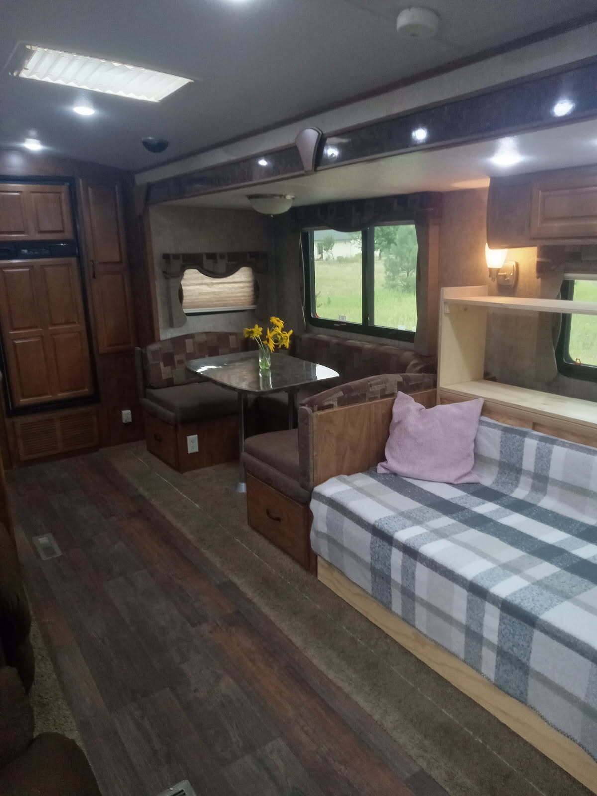 2014 Outdoors Rv Manufacturing TIMBER RIDGE 280RKS in sagle ID