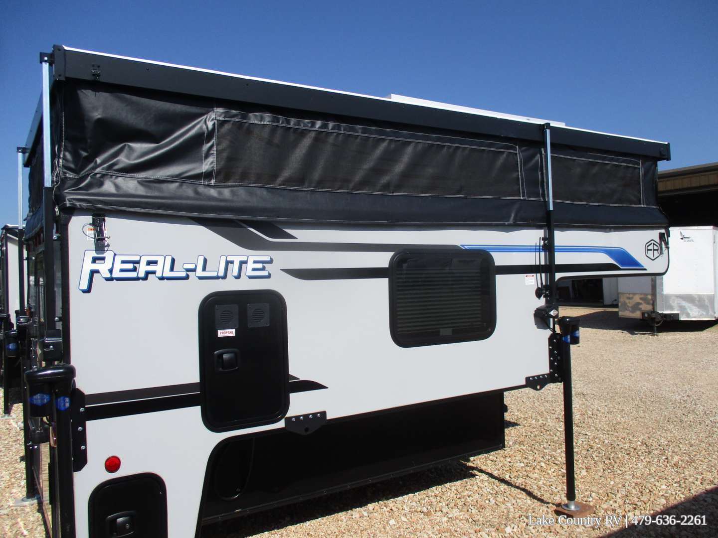 2025 Palomino real-lite ss-1610