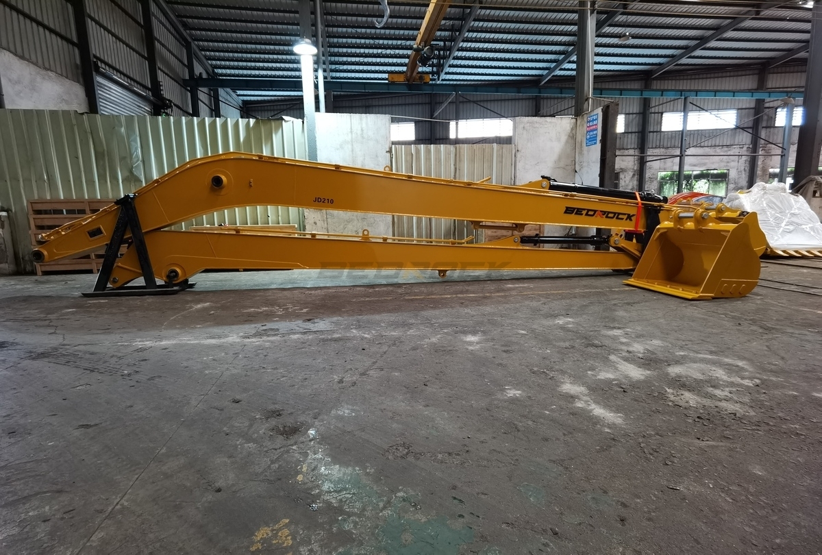 JOHN DEERE 18m Long Reach fits John Deere 210, 315 Linkage in Irvine, CA