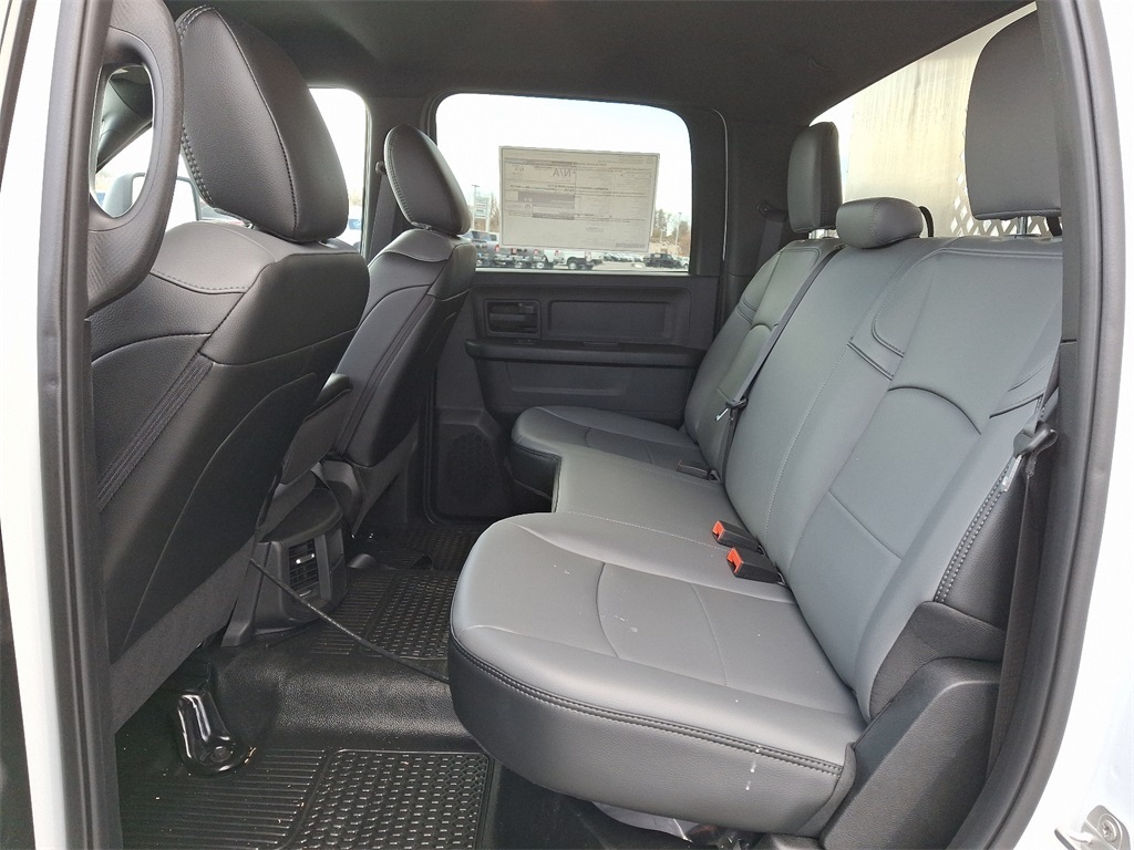 2024 Ram 4500 Tradesman photo 3