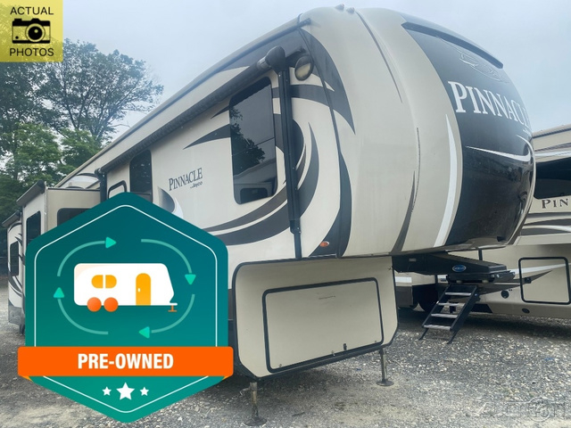 2017 Jayco pinnacle 38refs