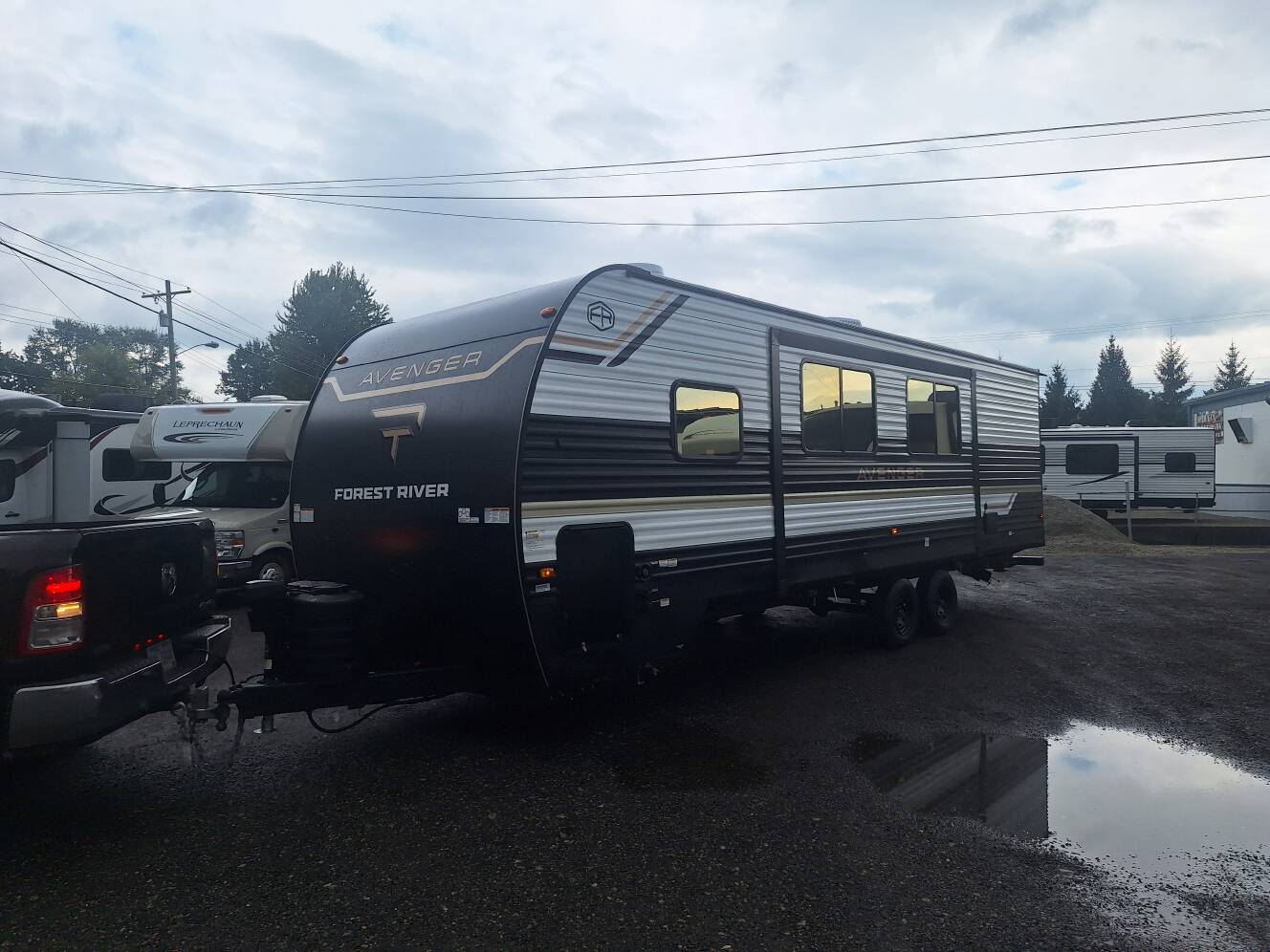 A photo of this 2027 Prime Time AVENGER 26 DBS