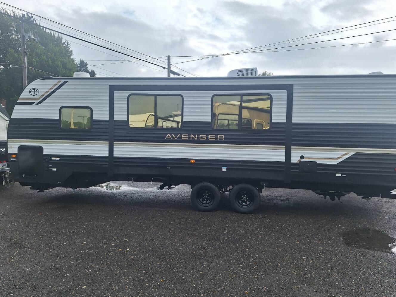 A photo of this 2027 Prime Time AVENGER 26 DBS