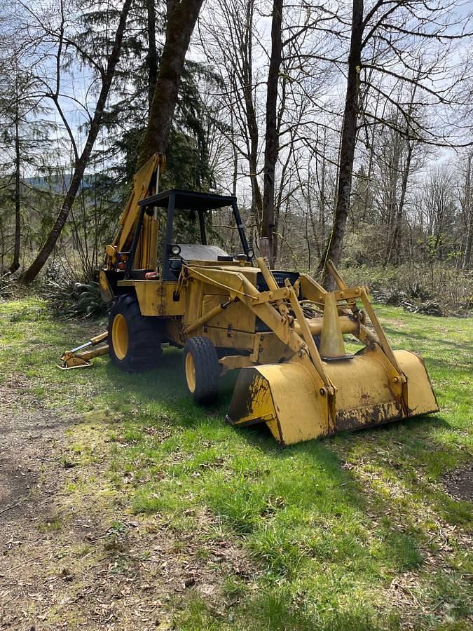 CASE 580C Backhoe in Ravensdale, WA