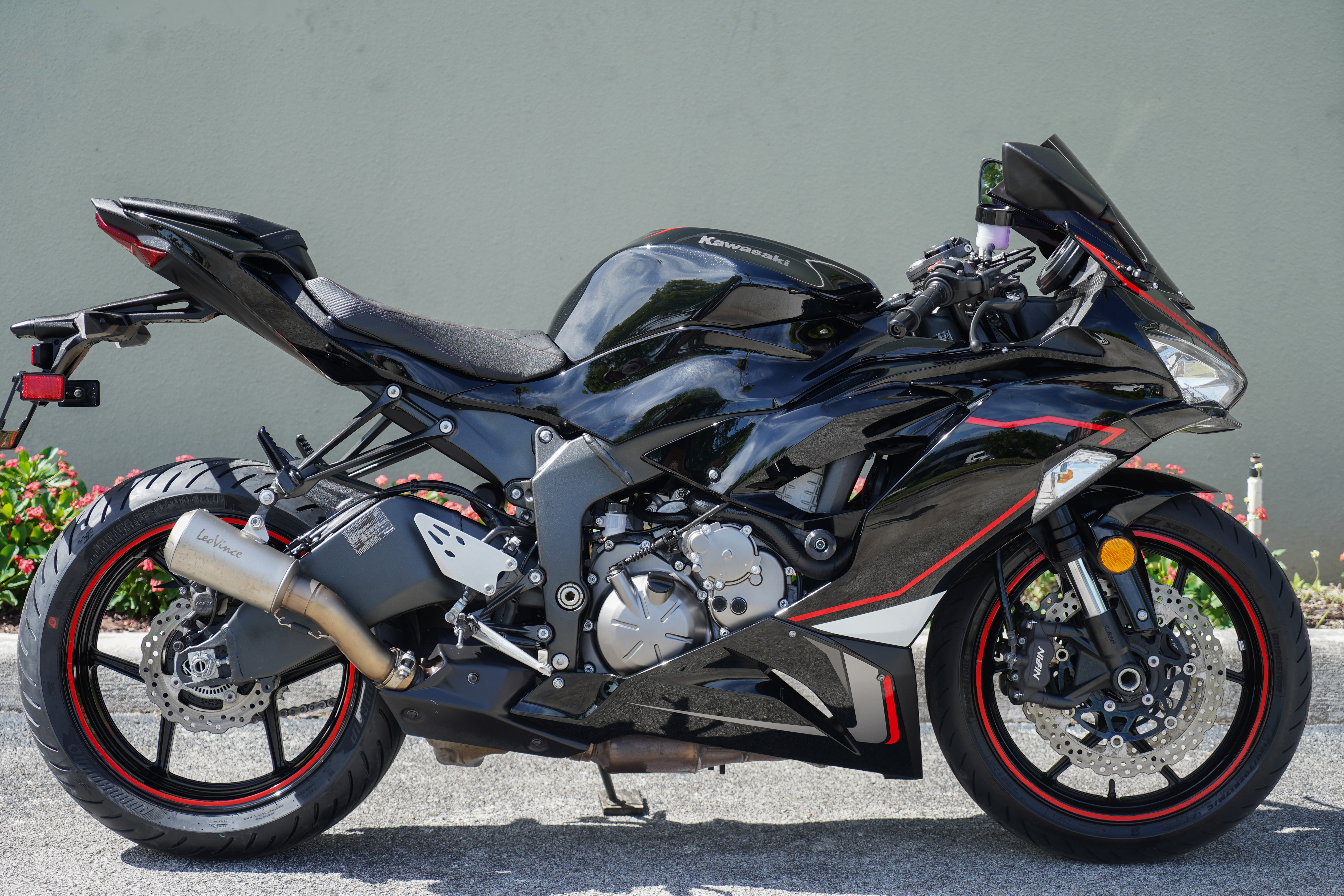 ダウン 2023 Kawasaki Ninja Zx 6R Motorcycles For Sale in New Jersey