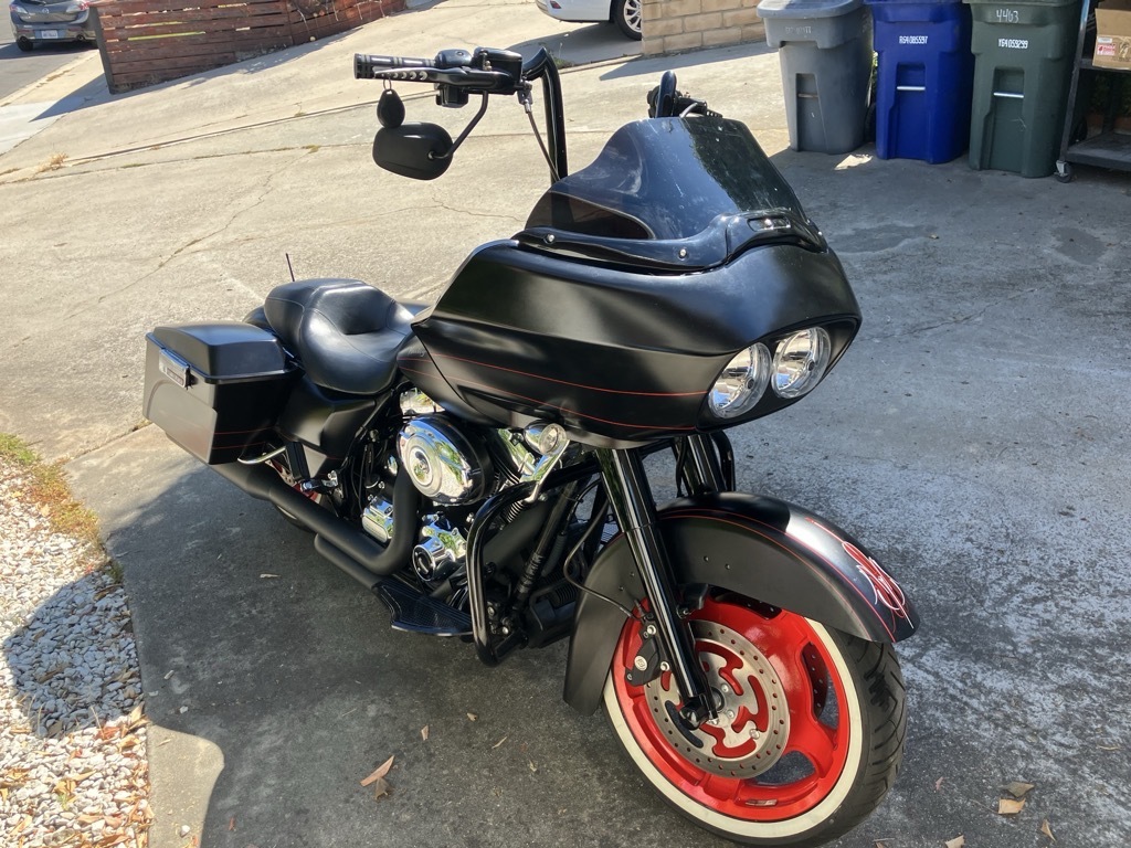 2012 Harley-Davidson ROAD GLIDE CUSTOM Touring motorcycle