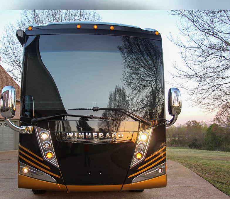 2016 Winnebago Grand Tour 42QL in olympia WA