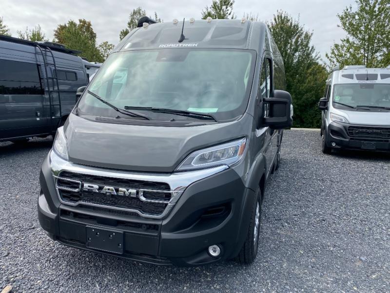 2026 Roadtrek Roadtrek Play + RV