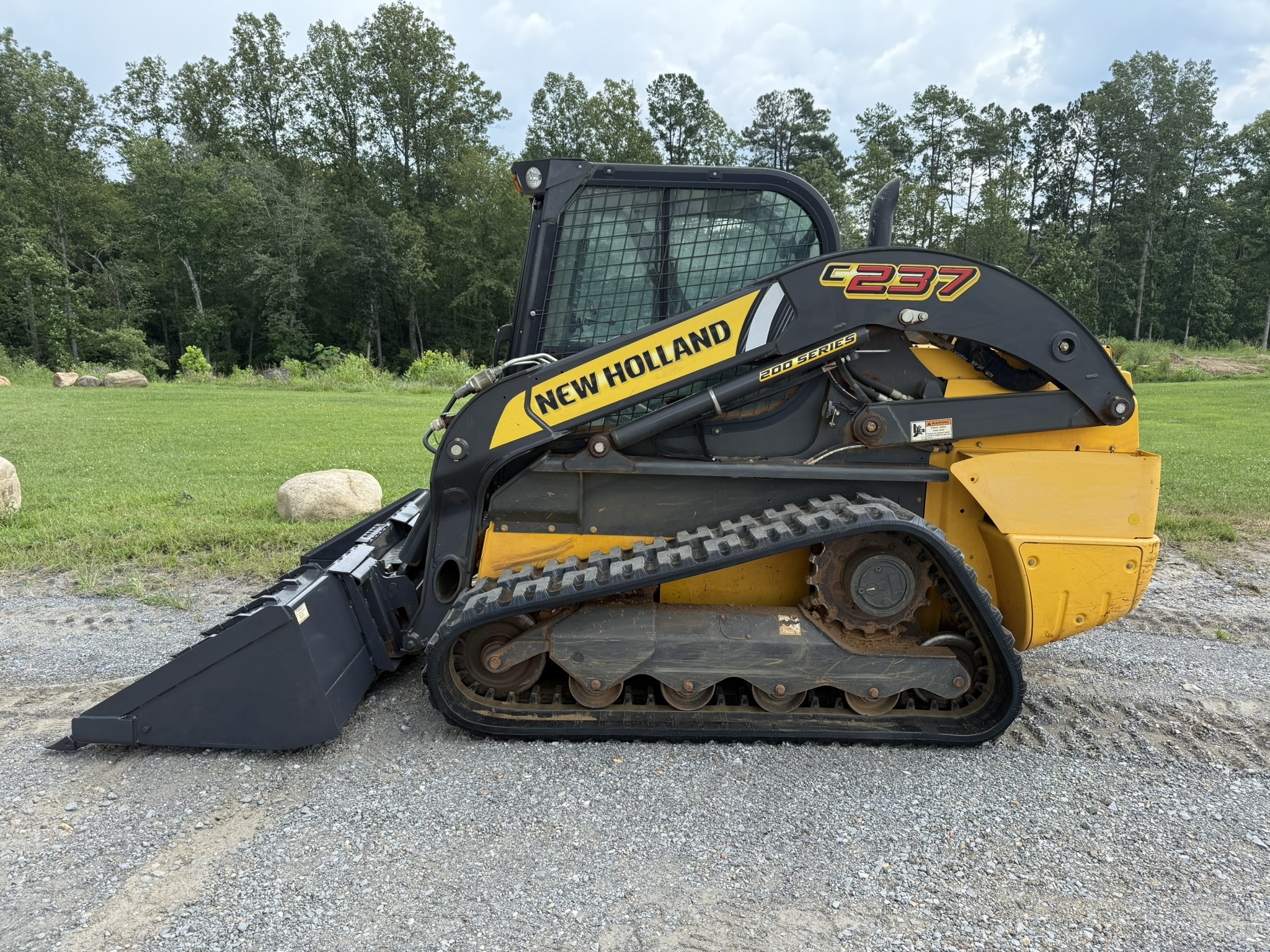 NEW HOLLAND C237 in Lynchburg, VA