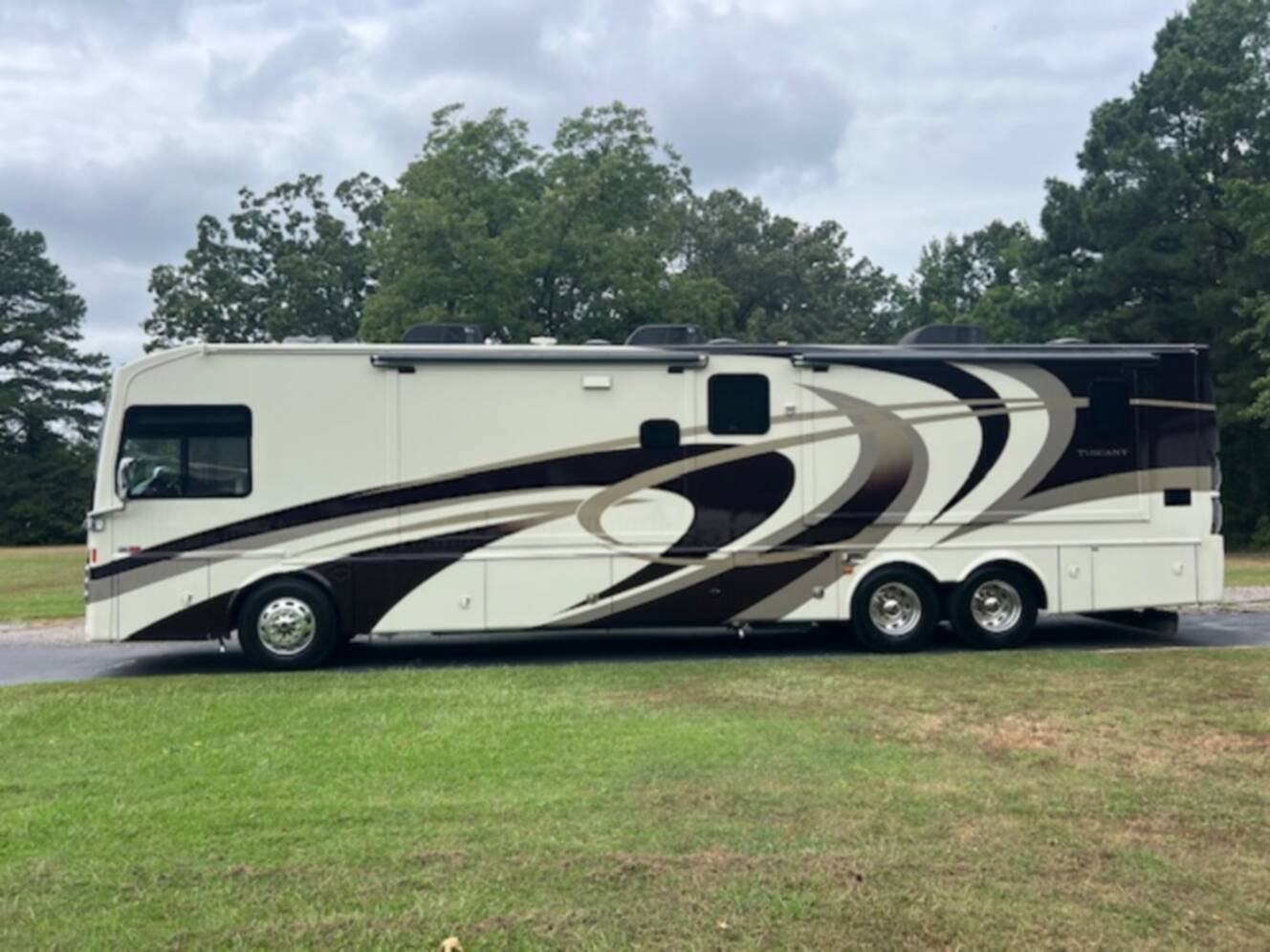 A photo of this 2014 Thor Motor Coach Tuscany 42WX