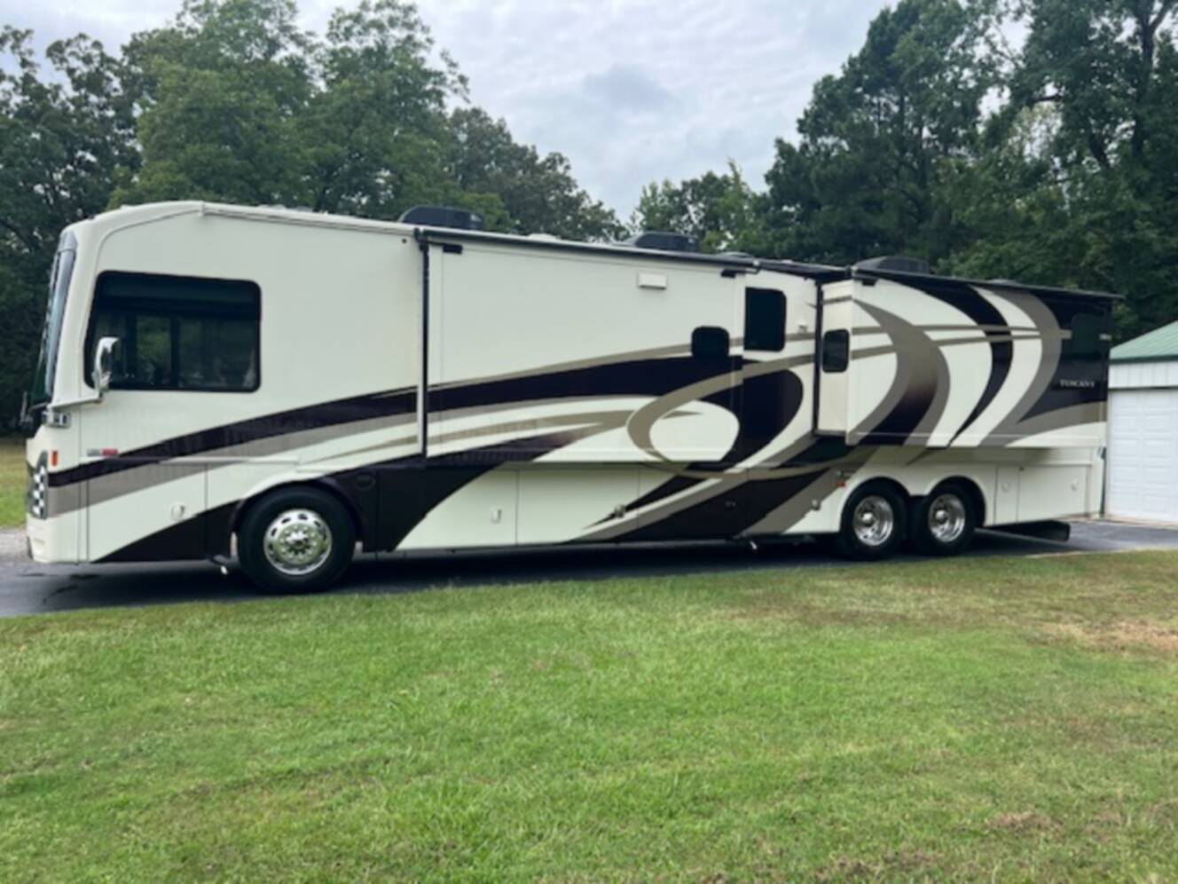 A photo of this 2014 Thor Motor Coach Tuscany 42WX