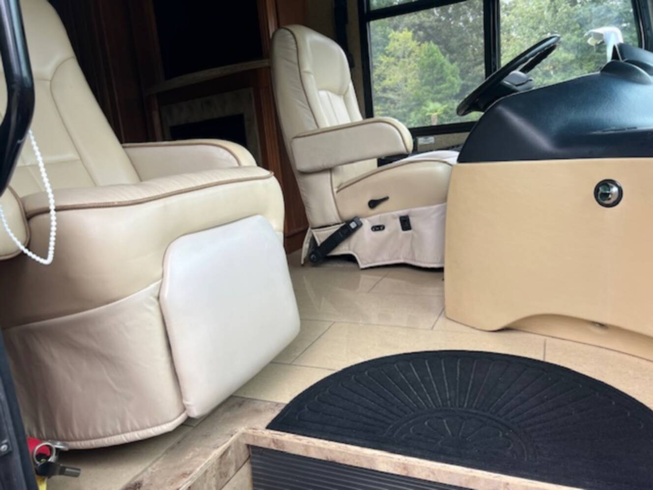 A photo of this 2014 Thor Motor Coach Tuscany 42WX
