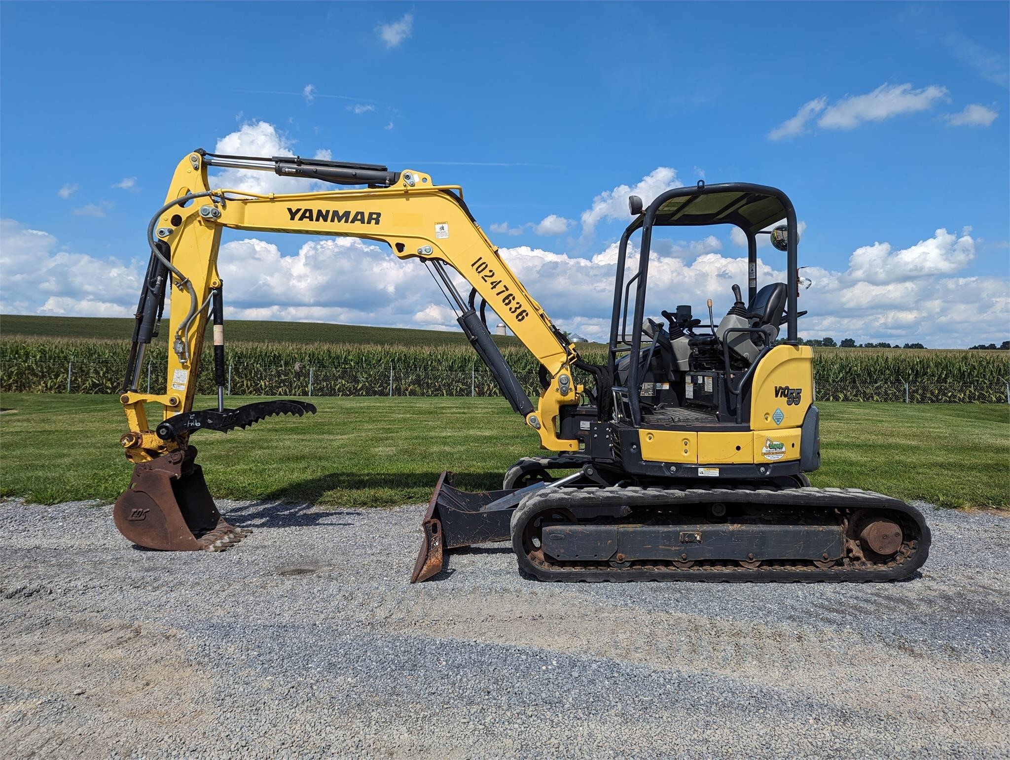 ヤンマー vio35 非売品 Yanmar ViO35-6A Mini Excavator For Sale Excavators & Dozers