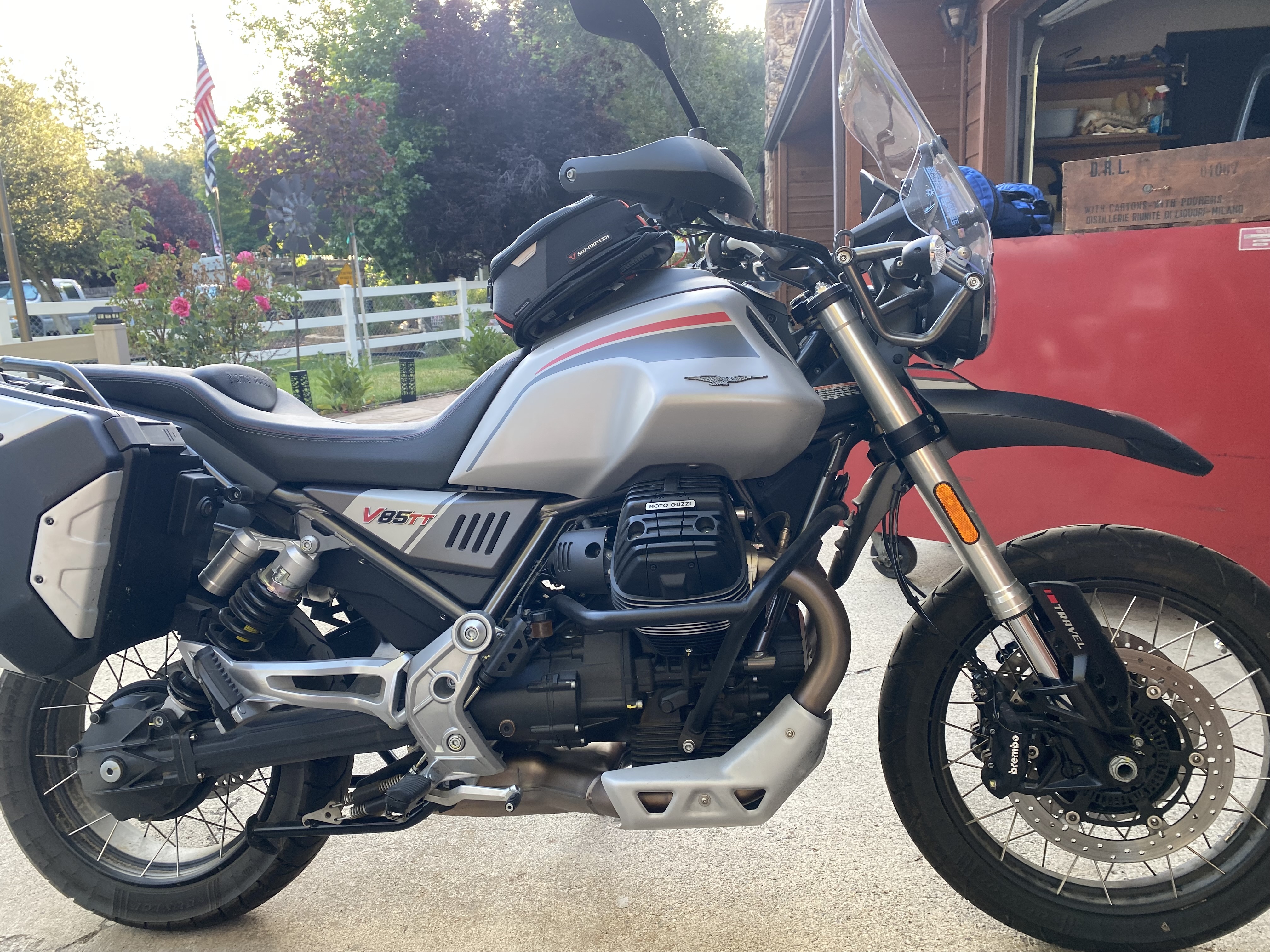 Moto Guzzi V85 Tt Travel Centenario: Ultimate Adventure Ride Unveiled