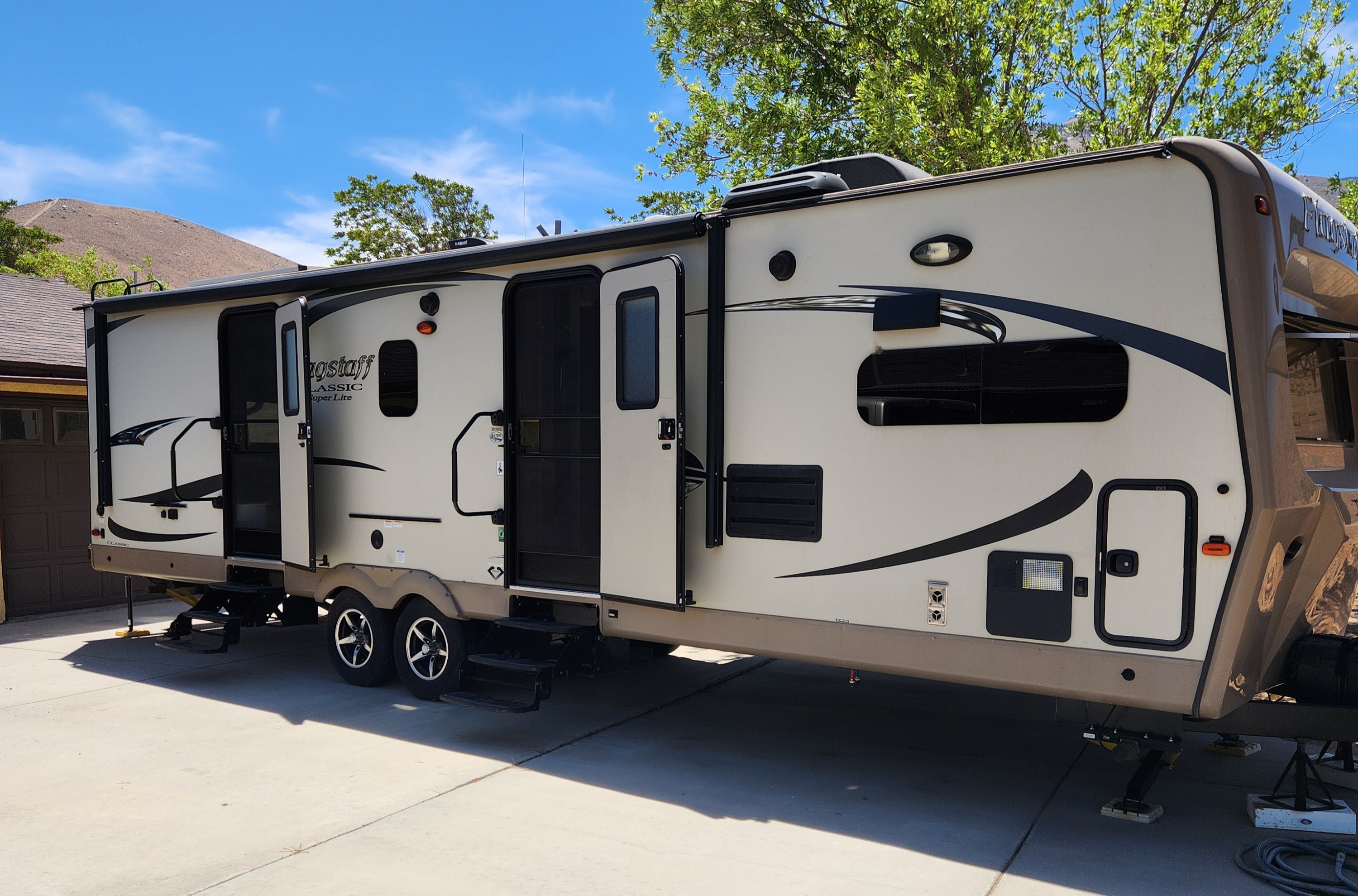 O'NEILLオニール タッパーSUPER LITE CLASSIC New or Used Forest River Flagstaff Classic Super Lite RVs